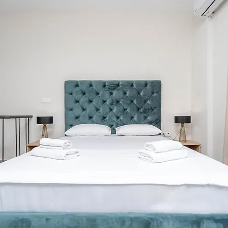 Alexmare Seaview House Μόλα Καλύβα