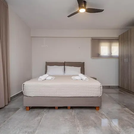 Alexmare Seaview House Holiday home *