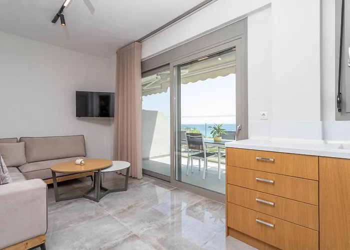 Сasa de vacaciones Alexmare Seaview House *