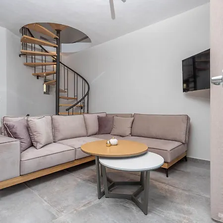 Alexmare Seaview House Tatil Evi
